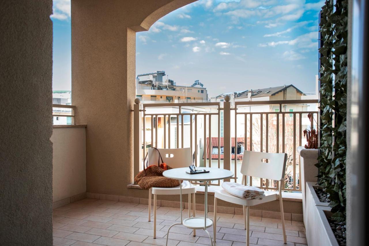 Mona Lisa Hotel Каттолика Экстерьер фото
